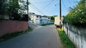 Kiribathgoda Land for Sale