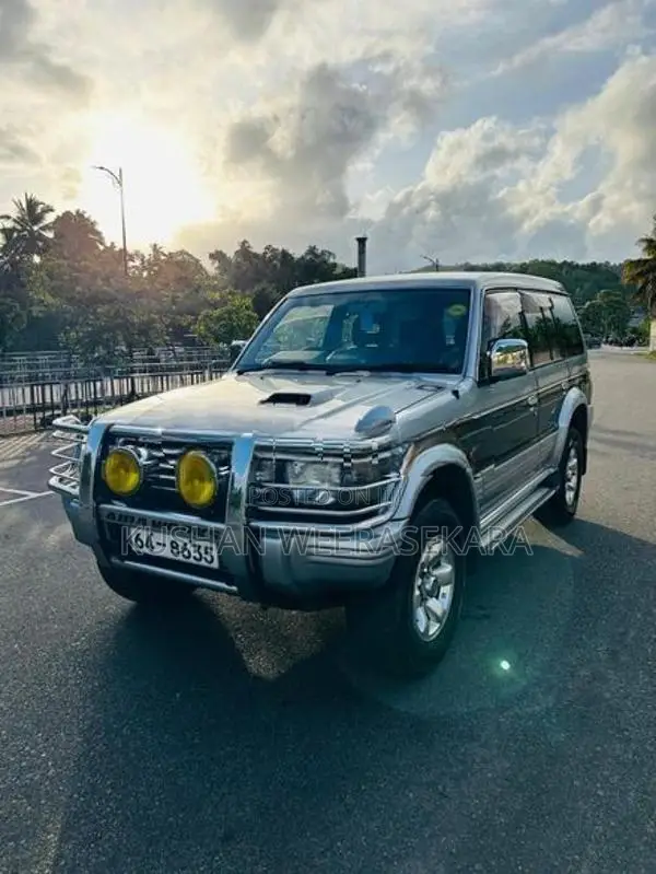 Mitsubishi Pajero 1994