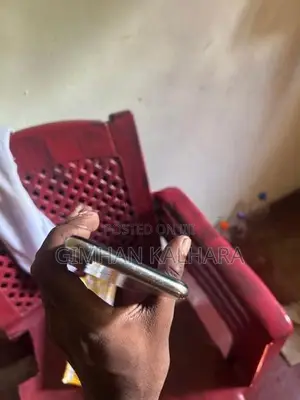 Apple iPhone XS (Used)
