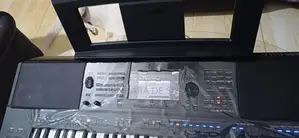 Yamaha Psr SX700 Keyboard