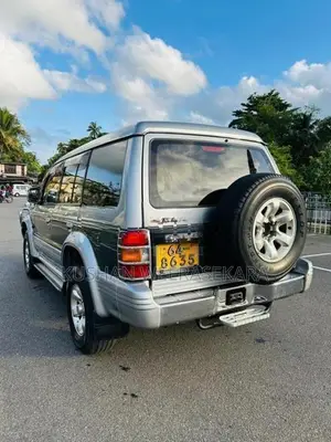 Mitsubishi Pajero 1994