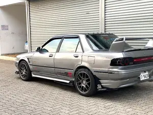 Toyota Carina 1990