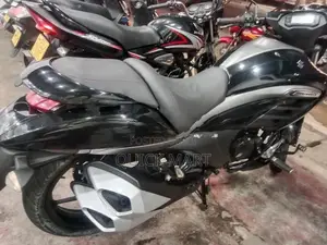 Suzuki Intruder 2020
