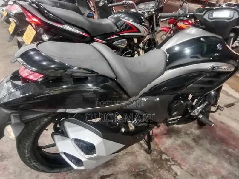 Suzuki Intruder 2020