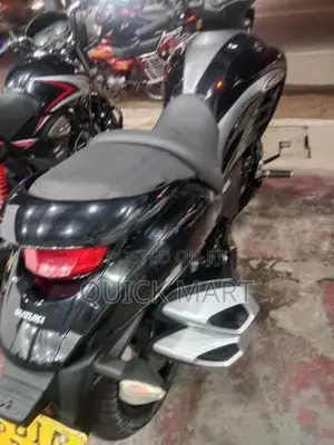 Suzuki Intruder 2020
