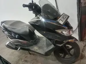 Suzuki Burgman 2020