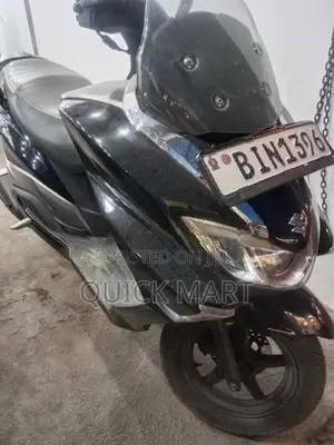 Suzuki Burgman 2020
