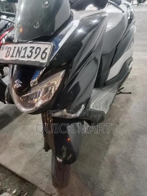 Suzuki Burgman 2020