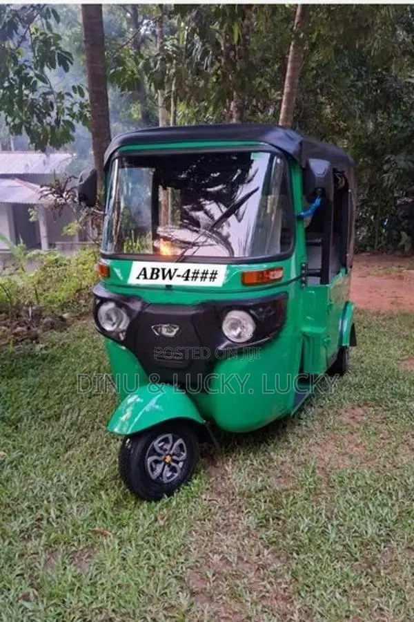 Bajaj RE 4 Stroke 2025