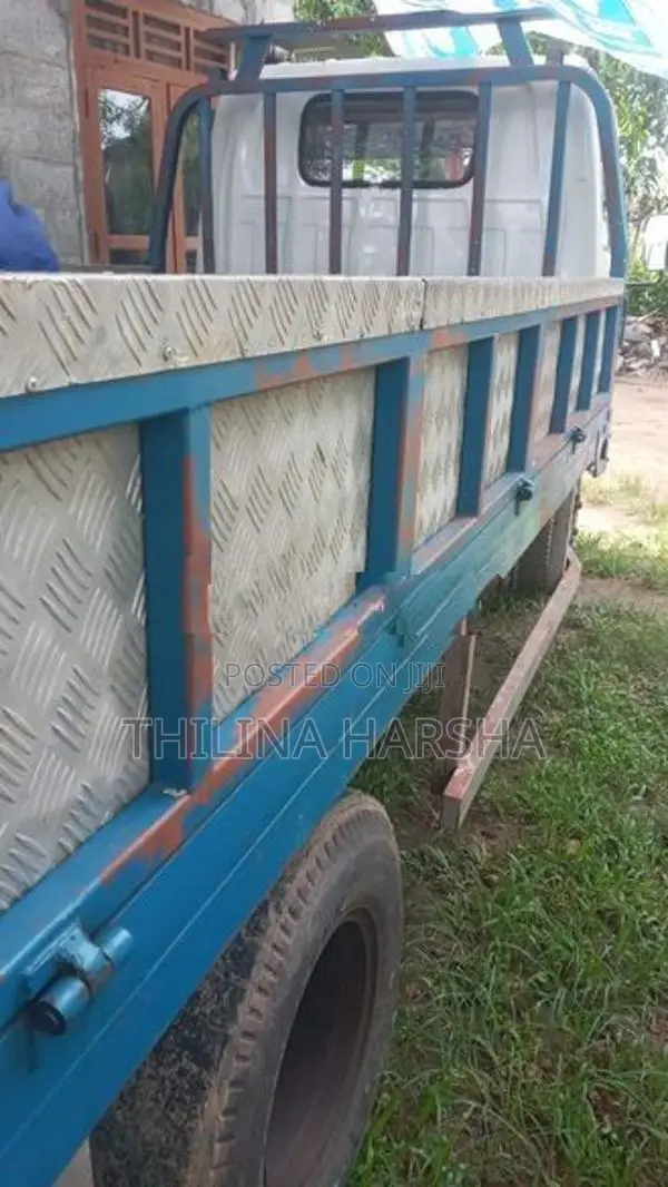 Isuzu Elf 1979