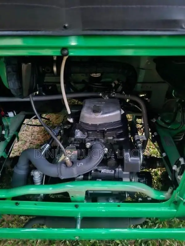 Bajaj RE 4 Stroke 2025