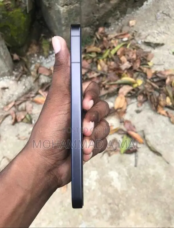Vivo X200 FE (Used)