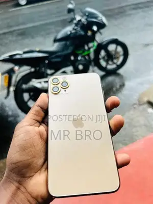 Apple iPhone 11 Pro Max (Used)