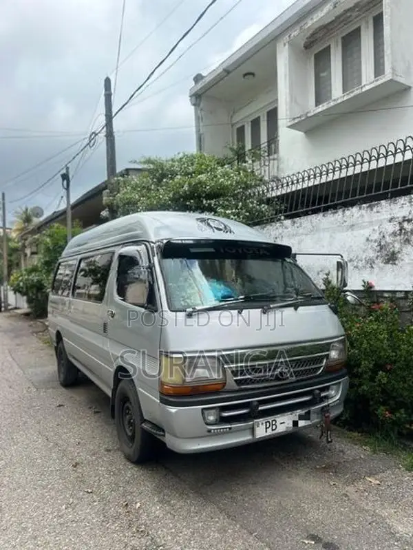 Toyota Dolphin Highroof LH 182 2003