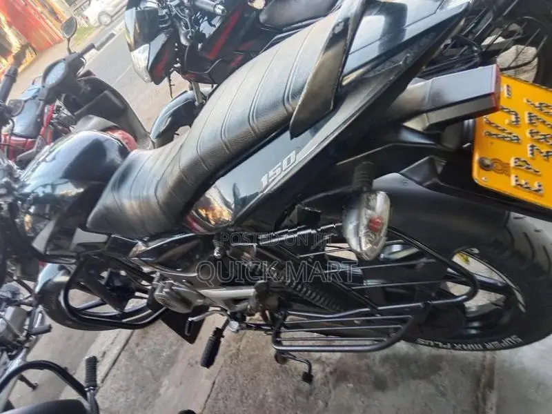 Bajaj Pulsar 150 2010