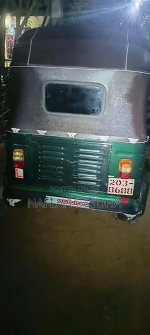Bajaj RE 2002