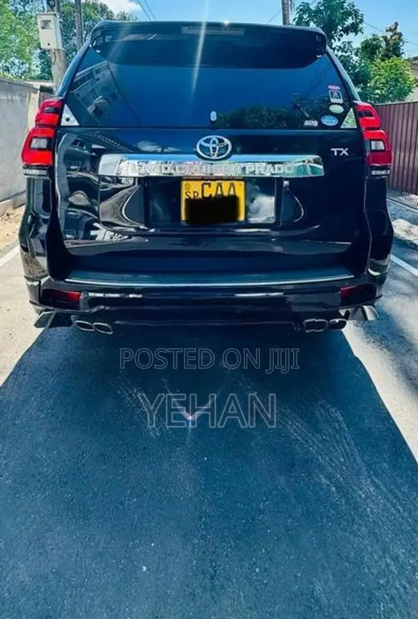 Toyota Land Cruiser Prado TX 150 2012