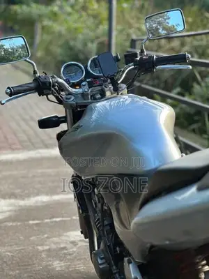 Honda Hornet 125 Chassi 2006