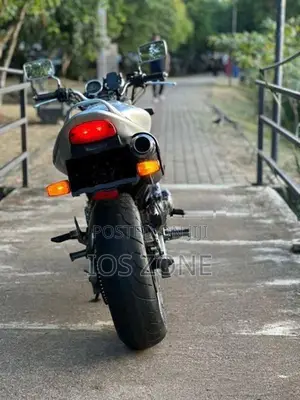 Honda Hornet 125 Chassi 2006