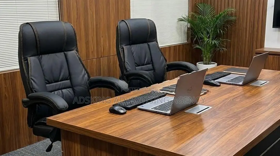 Brand new Boss office chair AK6002