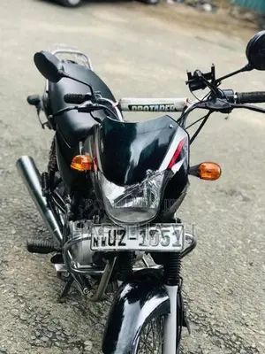 Bajaj CT100 2009