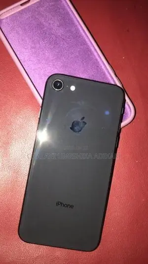Apple iPhone 8 (Used)