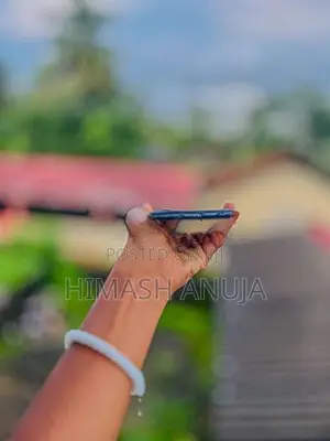 Apple iPhone XR (Used)