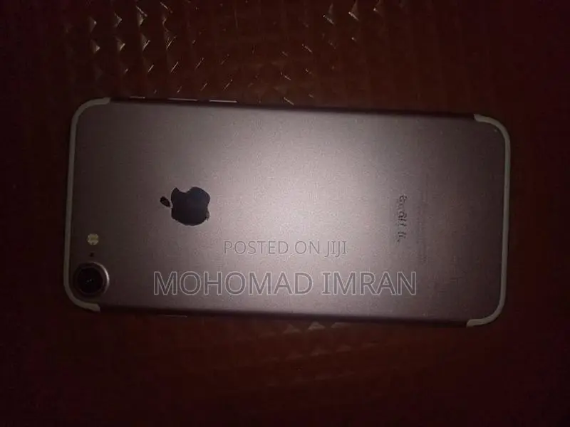 Apple iPhone 7 (Used)