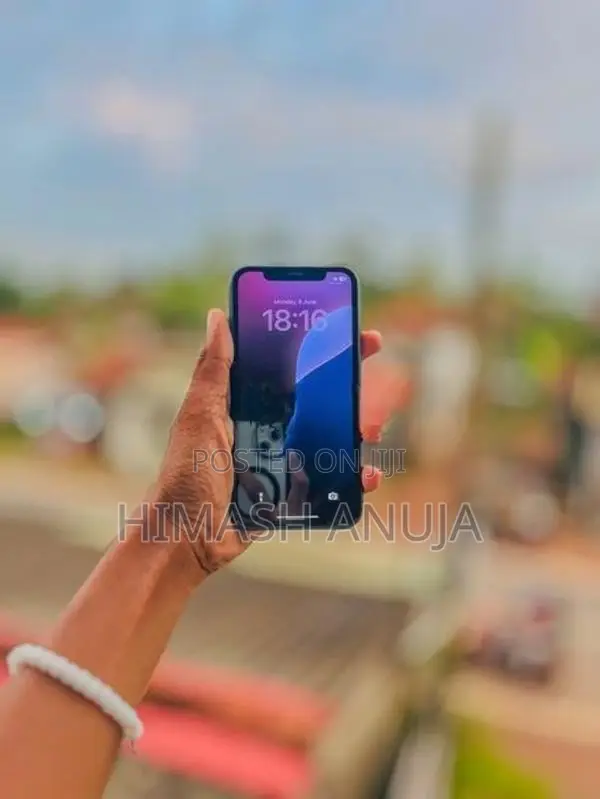 Apple iPhone XR (Used)
