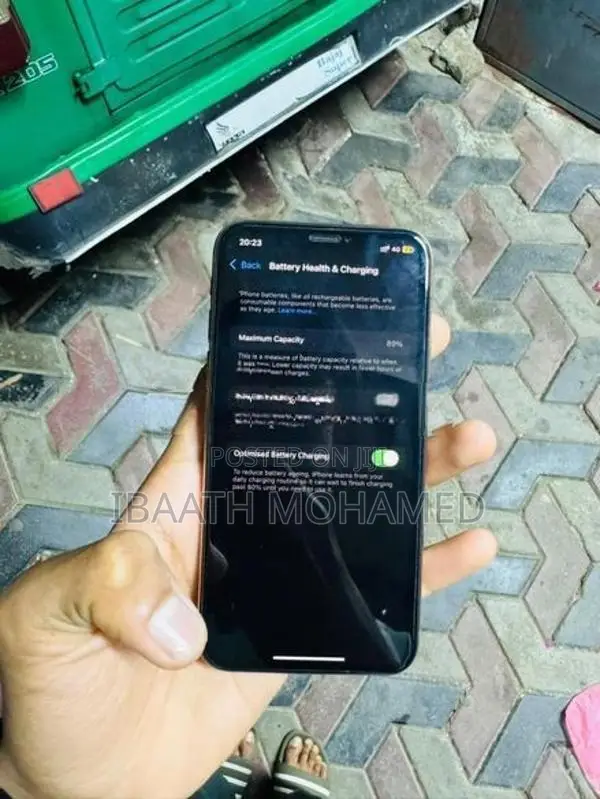 Apple iPhone XS (Used)