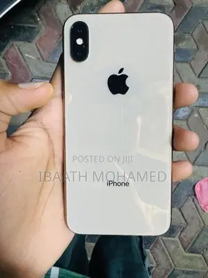 Apple iPhone XS (Used)