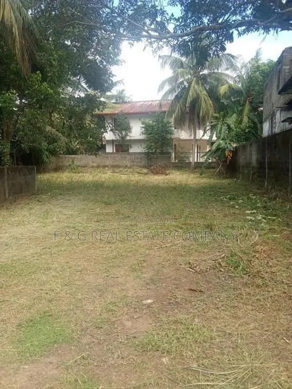 Yakkala Kalagedihena Land for Sale