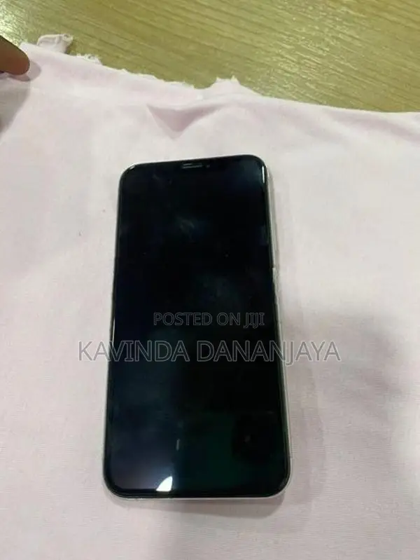 Apple iPhone XS (Used)