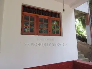 Three-storey house for sale in Katugastota (SSPH-313)