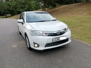 Toyota Axio G Hybrid 2014