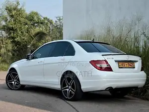 Mercedes Benz C200 2.2L Diesel 2012