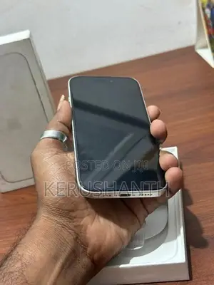 Apple iPhone 16 128GB (Used)