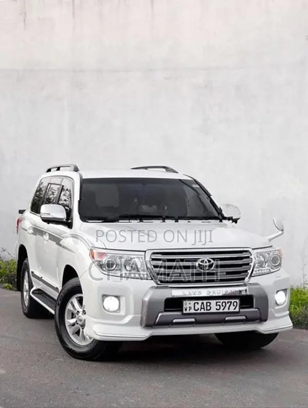Toyota Land Cruiser Sahara 200 Diesel V8 2013