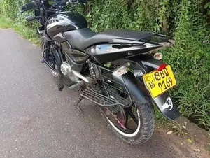 Bajaj Pulsar 150 pulser 2014