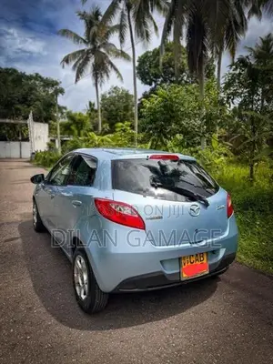Mazda Demio 2010