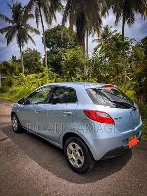 Mazda Demio 2010
