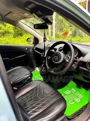 Mazda Demio 2010