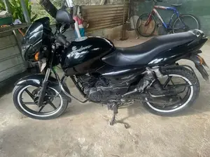Bajaj Pulsar 150 2005