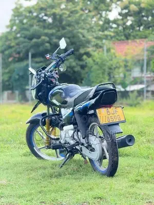 Bajaj CT100 2023