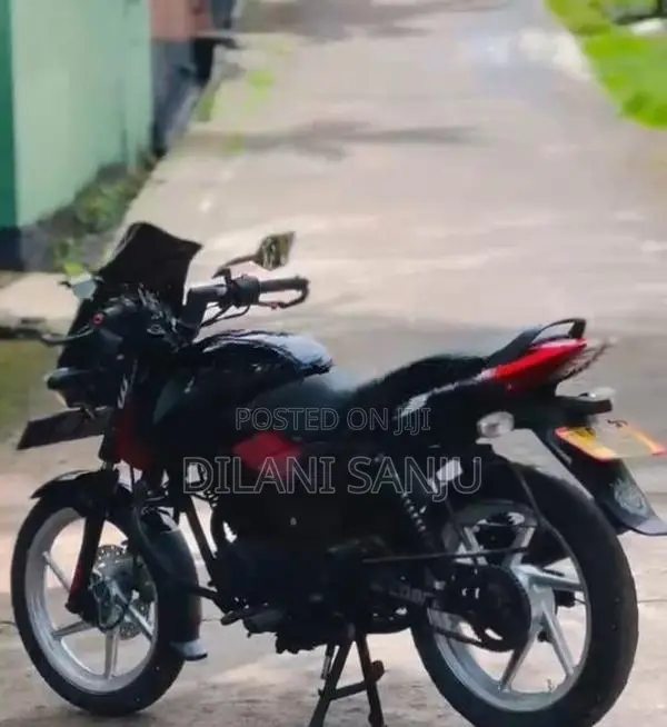 Bajaj Pulsar 150 2017
