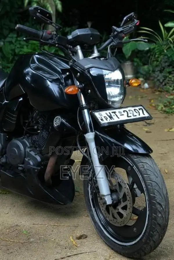 Yamaha FZ 2011