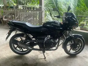 Bajaj Pulsar 150 2005