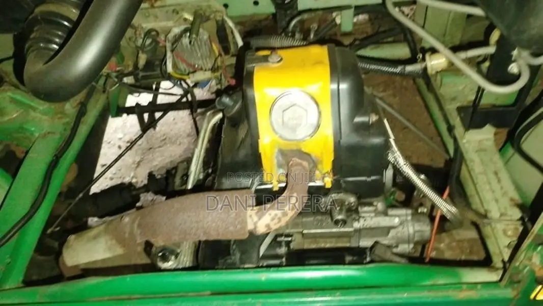 Bajaj RE 4S 2011