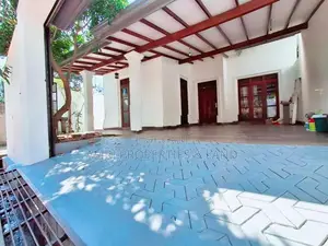 Almost New House for Sale in Piliyandala Kesbewa