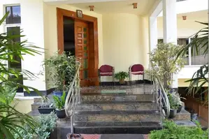 Luxury 5BR House For Sale in Rajagitiya - EH365